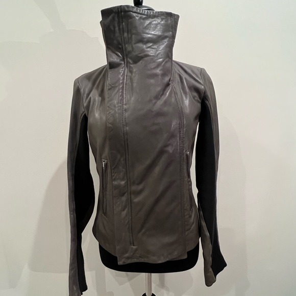 June Genuine Leather Jacket in Dark Olive | Size M - Picture 3 of 15
